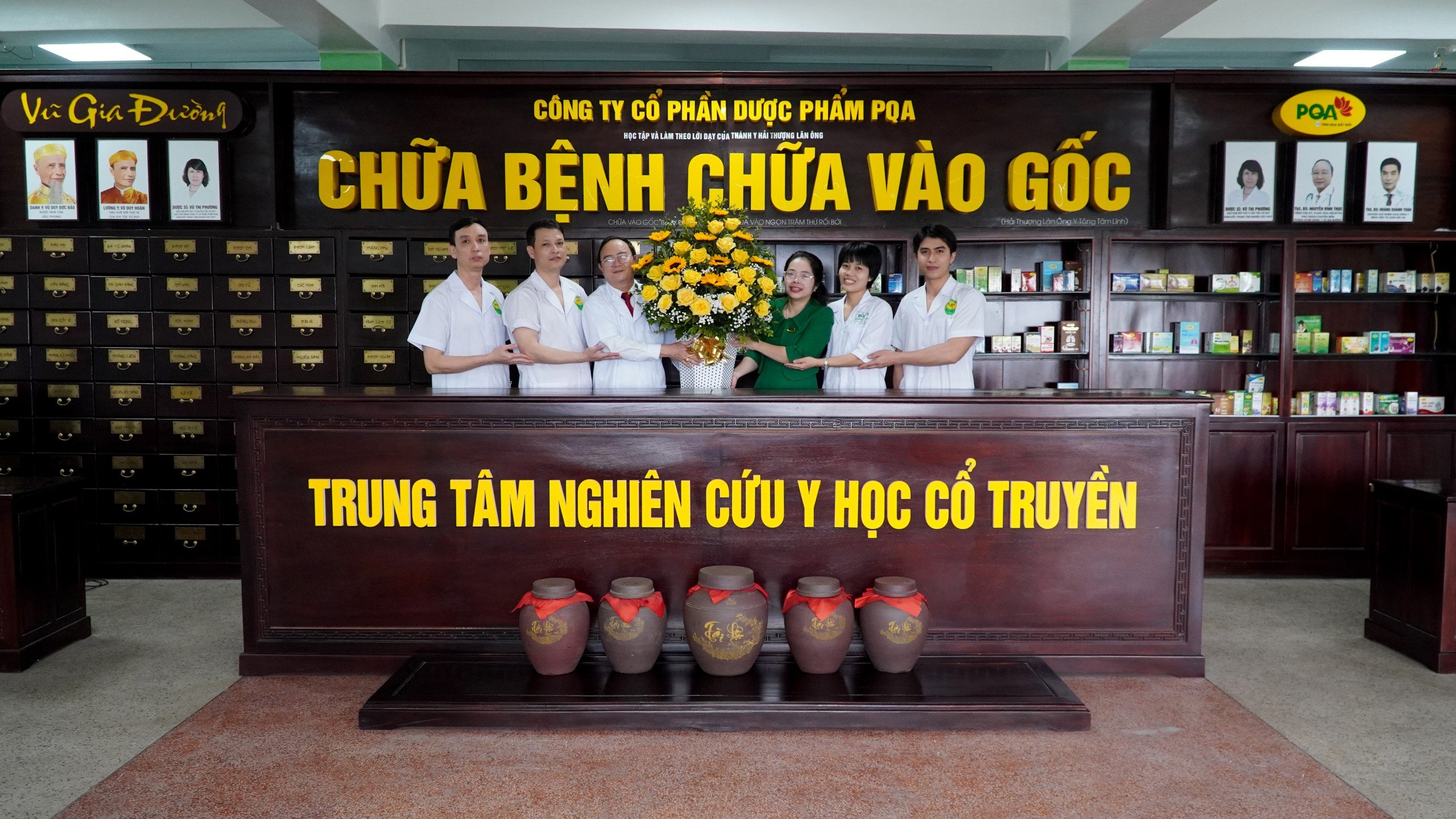 Thầy thuốc Việt Nam 27/2